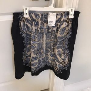 Large H&M patterned skirt